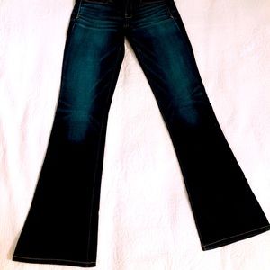 AMERICAN EAGLE OUTFITTERS JEANS SIZES 2